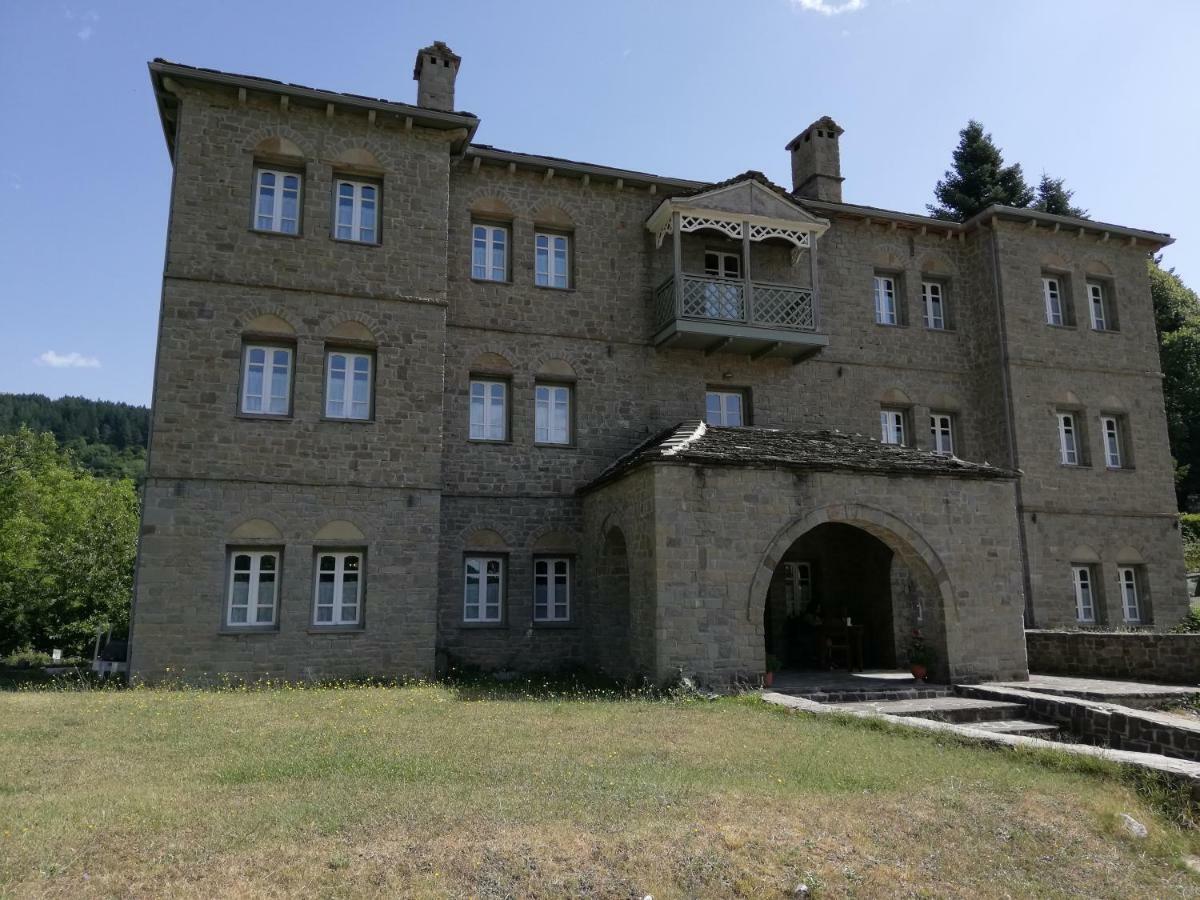 Hotel Petrotechno Tsepelovo Extérieur photo